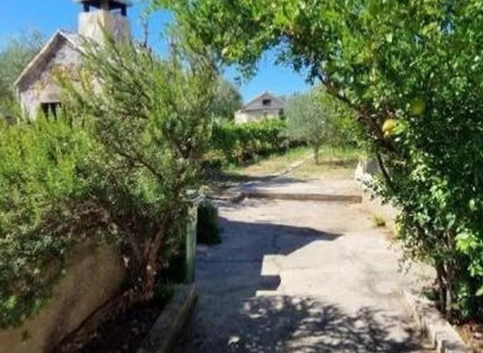 Appartement With Parking Spaces Bilice, Krka - 24275