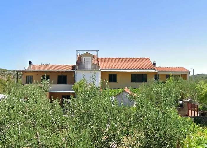 Appartement With Parking Spaces Bilice, Krka - 24275