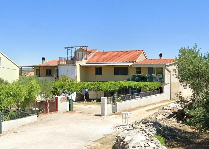 With Parking Spaces Bilice, Krka - 24275 Appartement *